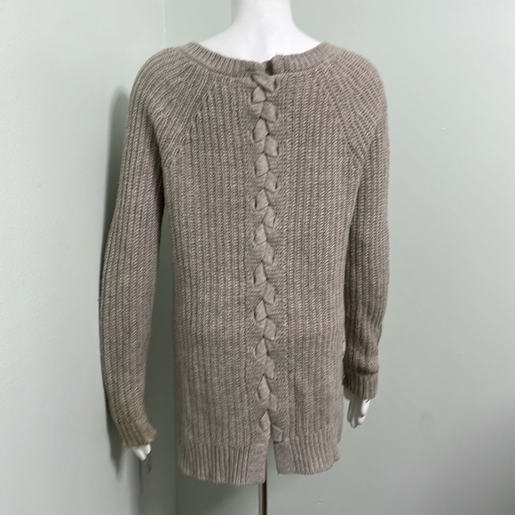 Aerie Oatmeal Chunky Knit Sweater Braided Back Round Neck Woman's Size S - Picture 2 of 7
